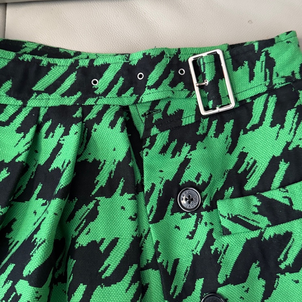 Marc By Marc Jacobs Houndstooth Green and Black Pleated Skirt (size 2) - Picture 6 of 7